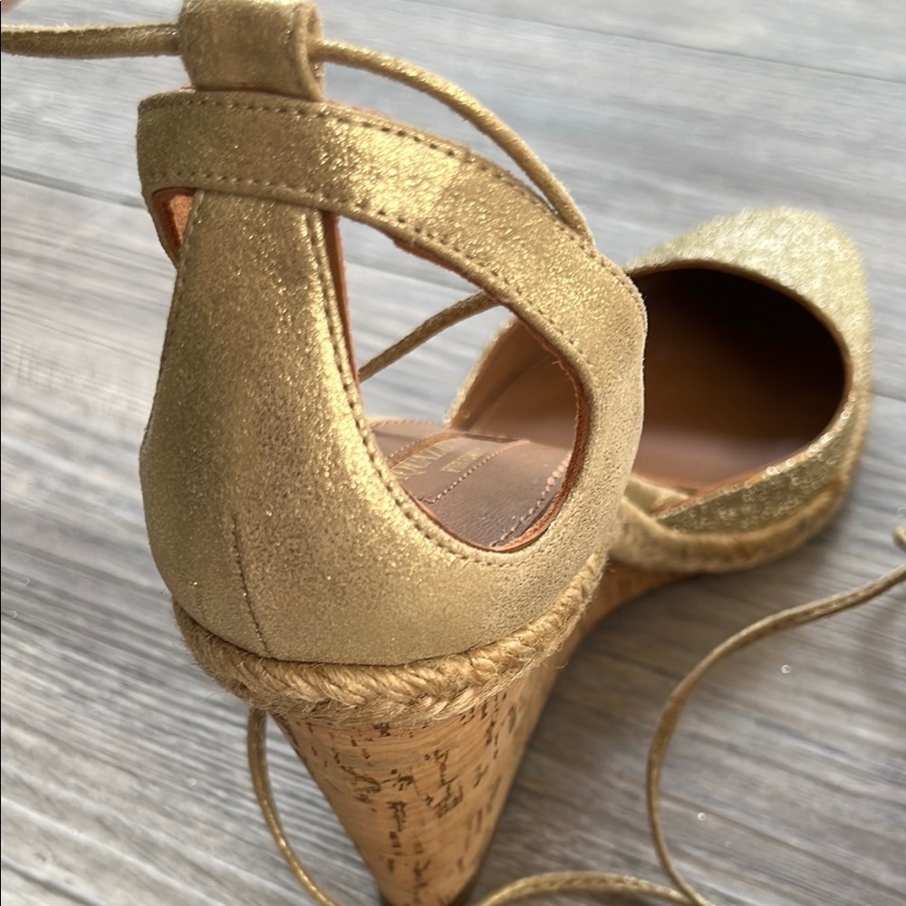 Aquazzura Gold Glitter Women's Shoes - Picture 5 of 11